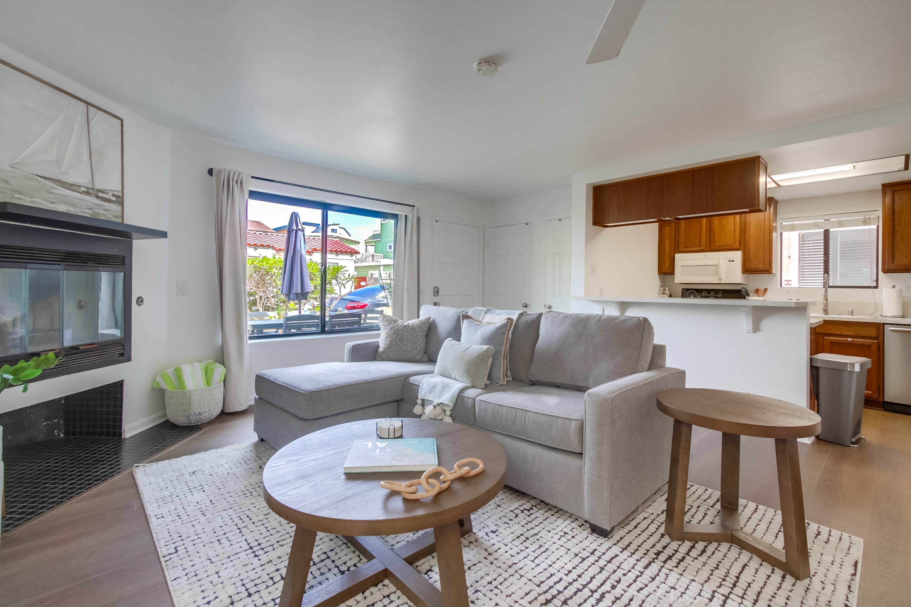 807 Capistrano Place